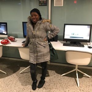 Meet your Posher, Yenssi